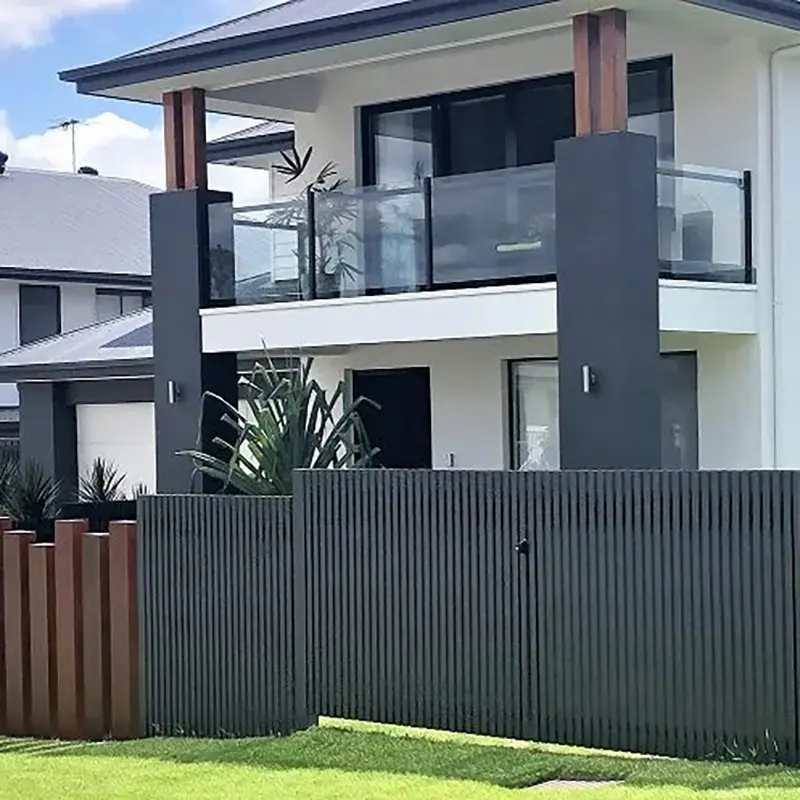 Aluminum Railings Modern Design Meets Long-Lasting Performance (1).jpg