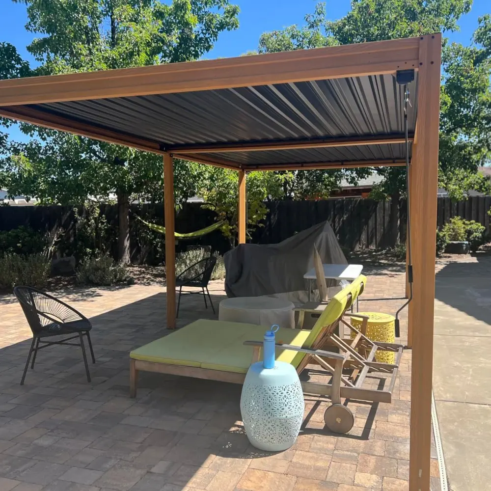 High-End Aluminum Louvered Pergola System – Customizable Outdoor Gazebo Solution (5).jpg