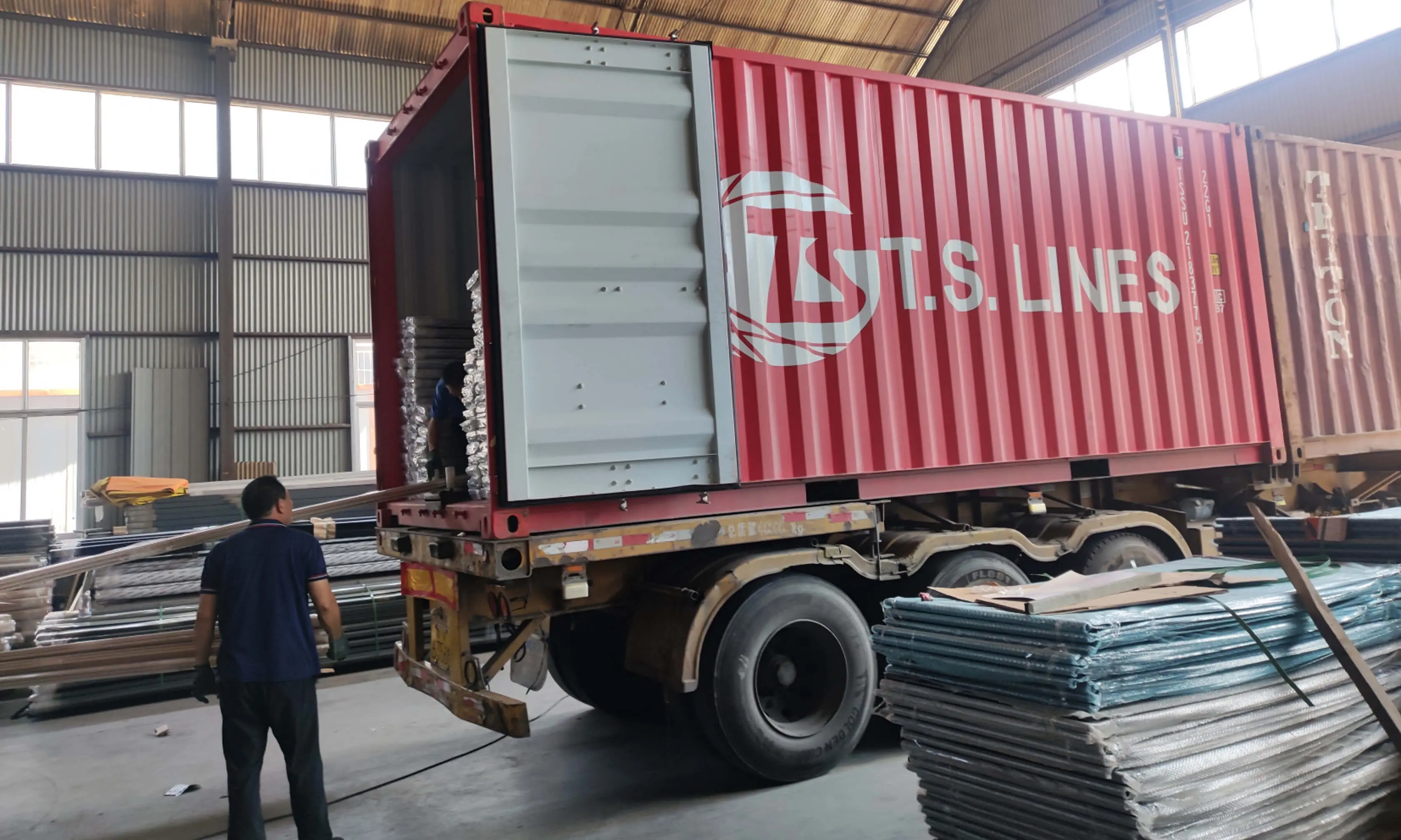 Qianyu Aluminum successfully completed the delivery of a batch of l...