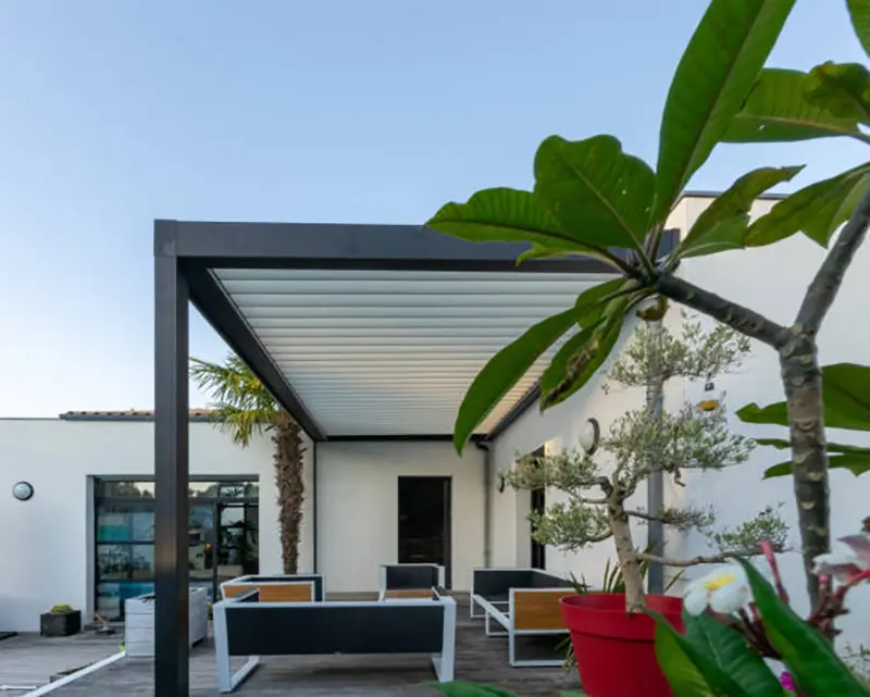 Customizable Outdoor Gazebo Solution (3)