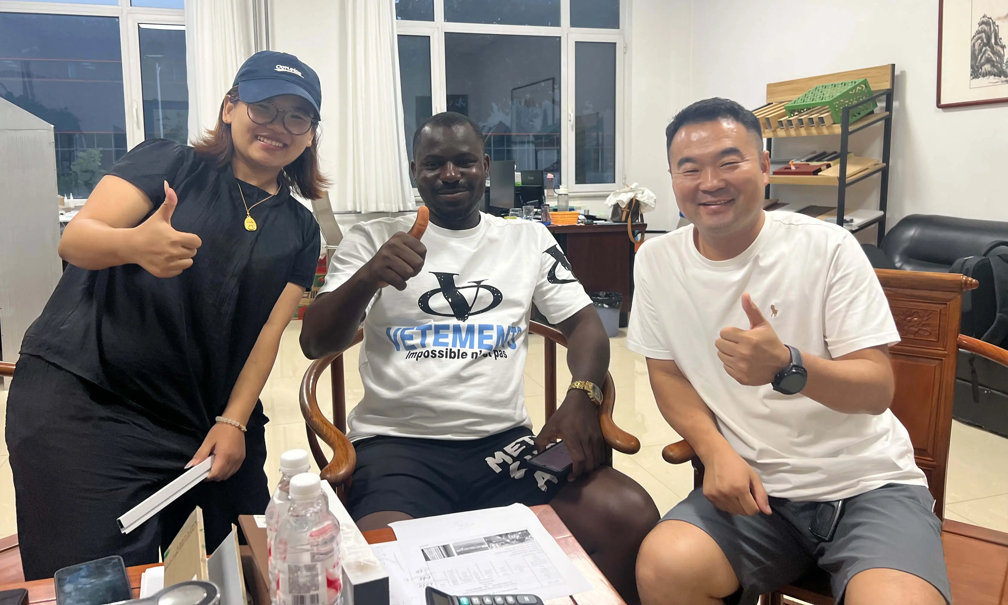 African Businesspeople Visit Qianyu Aluminum to Explore New Opportu...