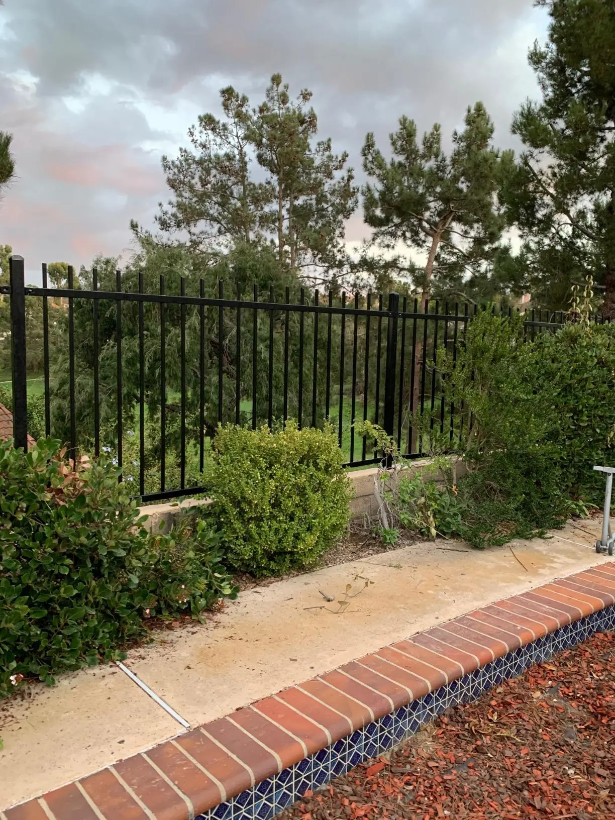 Aluminum Fencing Aesthetic Elegance Meets Uncompromised Strength (2)